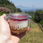 Crumble pie di mele, prugne e frutti rossi