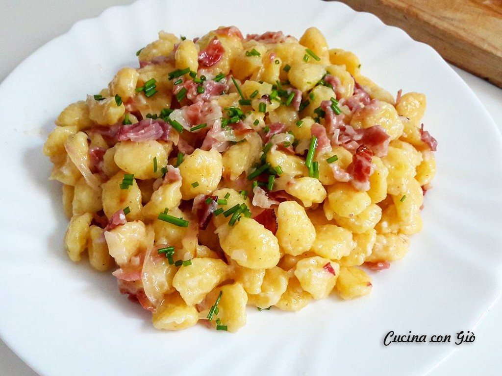 spatzle speck e formaggio