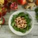 Petto di pollo con kale e melagrana