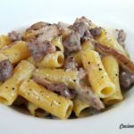 Rognone trifolato con cardoncelli e carciofi su salsa al mandarino