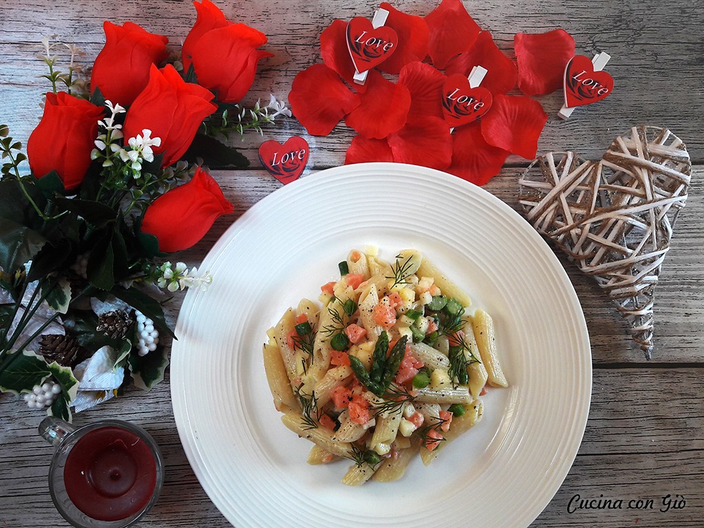 pasta salmone, asparagi e mela