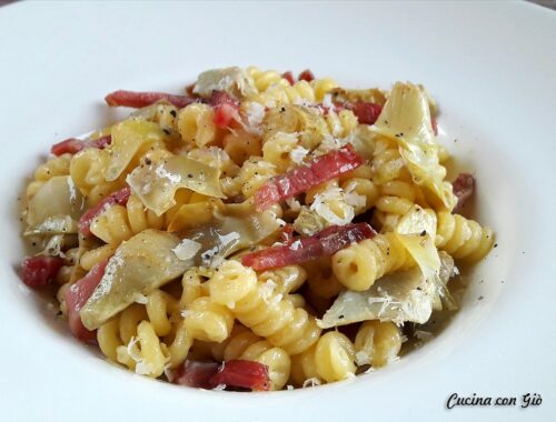 Fusilli carciofi e capocollo