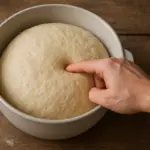 Come gestire il tempo di riposo degli impasti lievitati? Il segnale che indica la prontezza ottimale