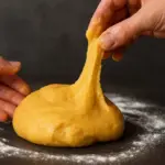 Impasto della frolla troppo appiccicoso: come lavorarlo senza aggiungere farina
