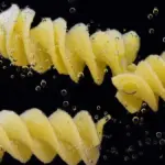 Pasta scolata che si attacca: come tenerla separata prima di condirla