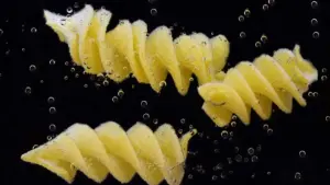 Pasta scolata che si attacca: come tenerla separata prima di condirla