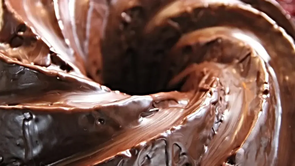 Ganache al cioccolato troppo liquida: come addensarla per farcire una torta