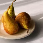 Dolci con pere troppo acquosi: come preparare la frutta prima di aggiungerla all’impasto