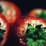 Fragole fresche: come lavarle e togliere il picciolo senza rovinarle