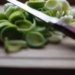 Pasta con porri e ricotta: condimento veloce per un primo autunnale